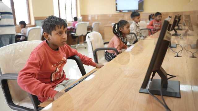 डीएम का माइक्रोप्लान कामयाब, बच्चे दिखा रहे शिक्षा में रूचि डीएम का माइक्रोप्लान कामयाब, बच्चे दिखा रहे शिक्षा में रूचि